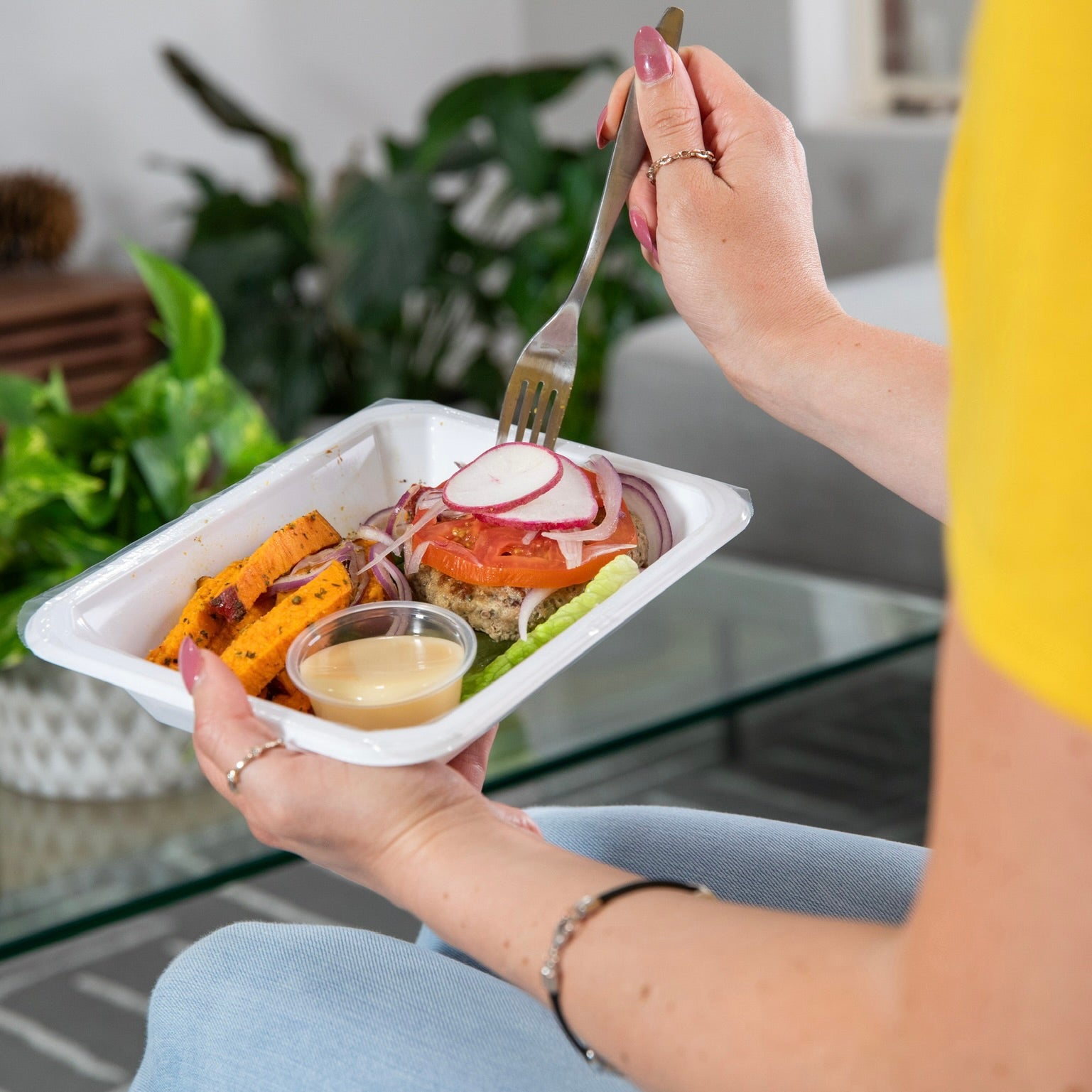 Local Meal Prep Delivery vs. National Giants: Why Cura Kitchen is Your Top Choice